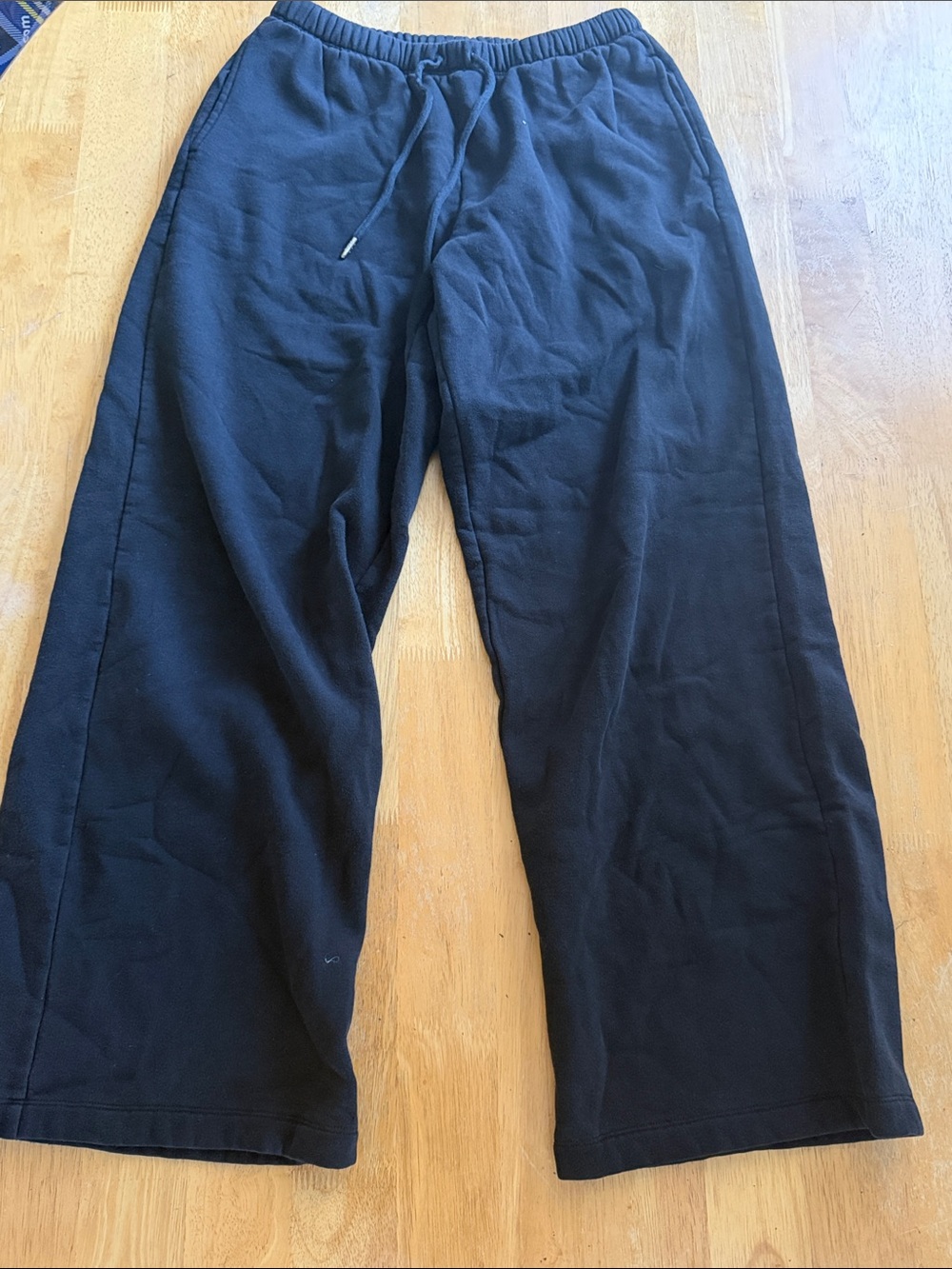 PINK Victoria's Secret Women’s Black Drawstring Joggers